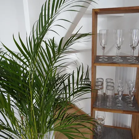 Ferienapartments Am Steinfelder Hof * Бад-Нойенар-Арвайлер