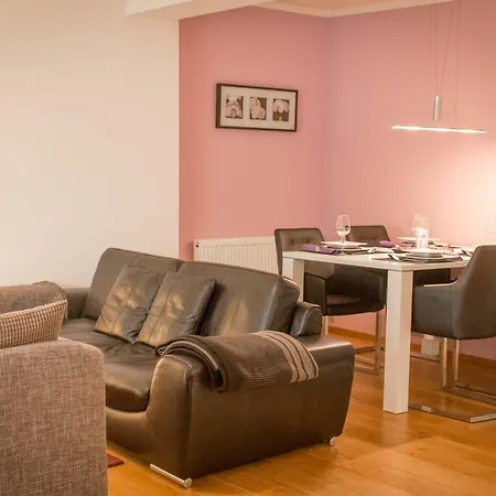 アパート フェーリエンアパートメンツ アム シュタインフェルダー ホフ *