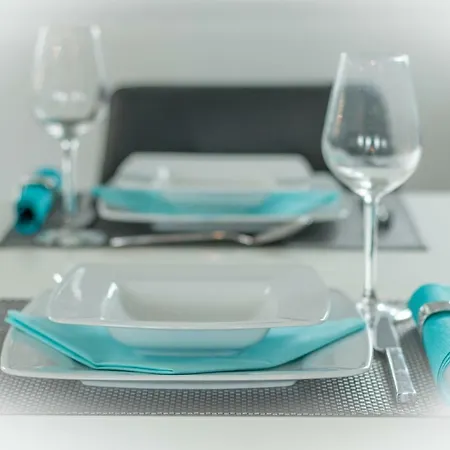 フェーリエンアパートメンツ アム シュタインフェルダー ホフ バート・ノイェンアール・アールヴァイラー