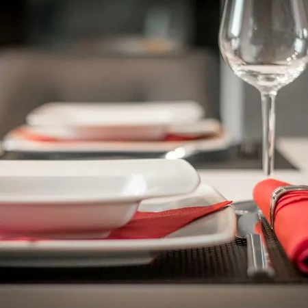 フェーリエンアパートメンツ アム シュタインフェルダー ホフ * バート・ノイェンアール・アールヴァイラー