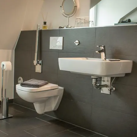 フェーリエンアパートメンツ アム シュタインフェルダー ホフ アパート バート・ノイェンアール・アールヴァイラー