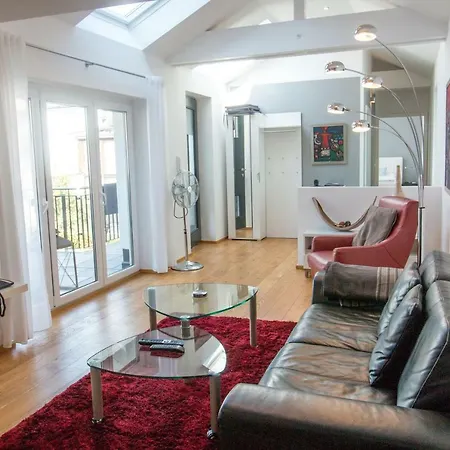 フェーリエンアパートメンツ アム シュタインフェルダー ホフ アパート バート・ノイェンアール・アールヴァイラー