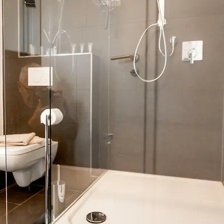 アパート フェーリエンアパートメンツ アム シュタインフェルダー ホフ バート・ノイェンアール・アールヴァイラー