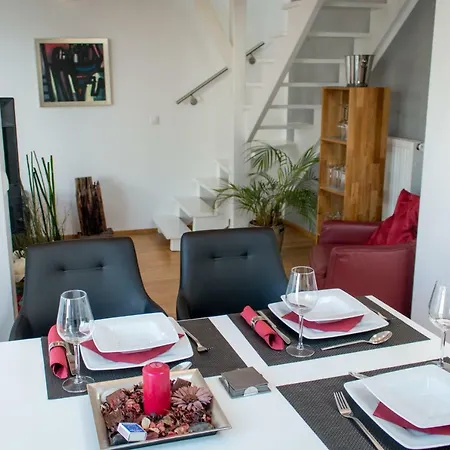 アパート フェーリエンアパートメンツ アム シュタインフェルダー ホフ