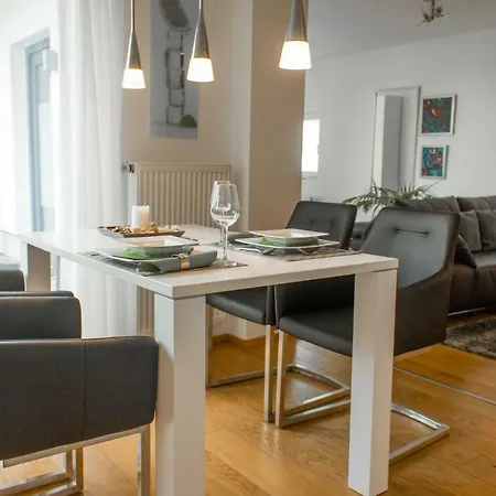 フェーリエンアパートメンツ アム シュタインフェルダー ホフ